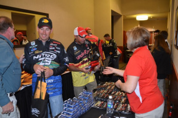 165E369A-16FE-4A86-B0F4-4CFD3F33F52E