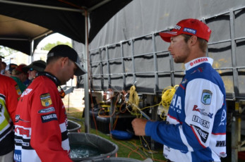 166B098D-C536-47B4-9E6B-C982C0ADB91F