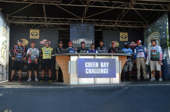 16B51185-3243-4567-A956-DC43881CC6BB