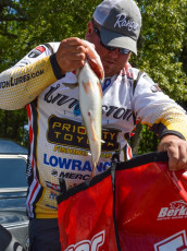 1784D7A1-1F98-4FF9-B042-B3606CBE43A2