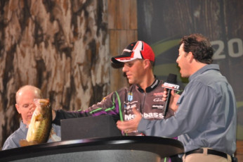 17FEF428-92F7-486E-990F-E10BB3D8A785