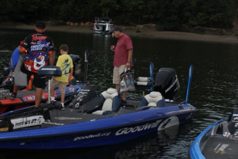 18027511-6CBD-415E-B7EC-0EA2761D53CE