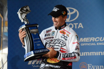 1828F1F6-CD42-498F-B3A4-994A8EC4F4F9