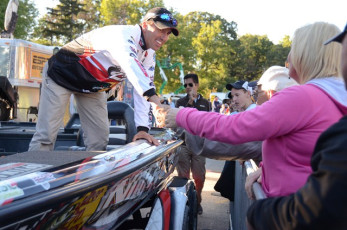 1860214A-EA34-40F4-AF63-83747B89636A