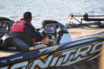 18B3405A-7C28-4C3C-989C-75735774F3AF