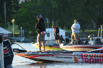 19200A3D-8D64-4256-A76F-C03E2091B1F3