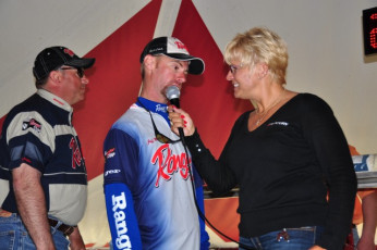 1975DC30-EECC-4ADF-B865-9B3E5A977DC2