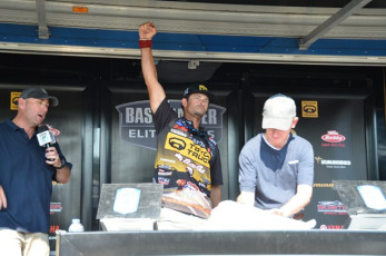 1AA8ED20-5D41-407D-B956-2499E738803E