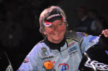 1B314605-5871-4A63-87E5-000BA83DD5B8