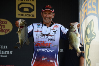 1B4C700A-0DAD-4345-B73B-77EACA575D43