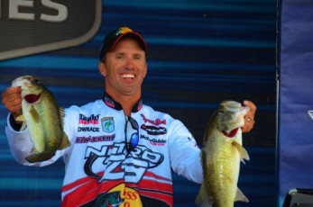 1B74B8A7-81B2-454C-8A2E-745CAE364094