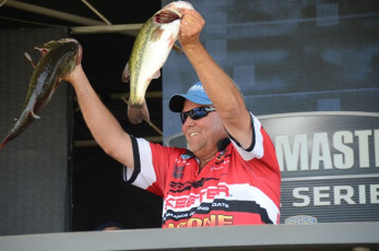 1BDC60A3-6E0F-46B9-AF69-B319FB6BFD4C