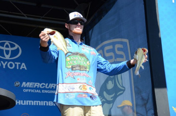 1C5FD6BA-5434-4F29-8D32-8C7CA164E534