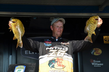 1DCE8F8B-F1E3-4AF3-8E12-C29CBBFA6D0F