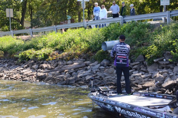 1F703005-3035-4179-8086-125C877793F8