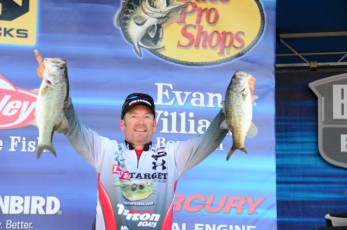 1F7526C2-196C-419B-B88C-1E19F5E67E1C