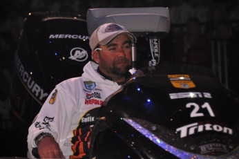 1F7C63E2-C36C-4CF7-912D-954404966053