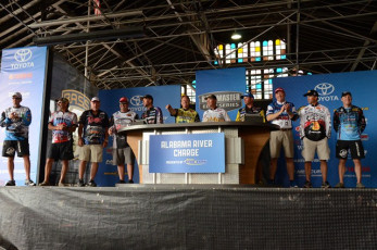 207EFDB2-8878-414C-B697-BFA8B0128313