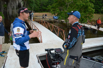 21B55CD0-7E3A-4484-9690-505EF73FFACC