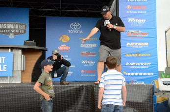 21D11570-E58B-4DF1-9B05-A5162CE481EF