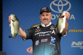 21D3F9C2-2BD5-4649-BA8F-966C2A35C420