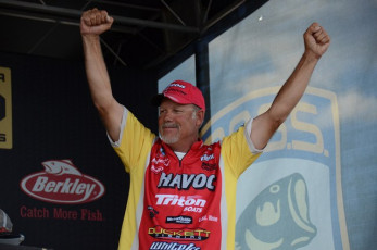 22E81834-5F2B-463E-976F-EC433214BC5A