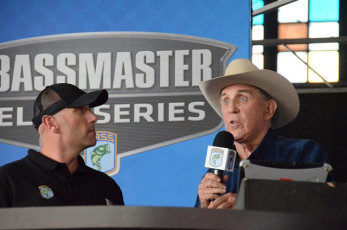 22F6C5D3-322C-4F9F-9F34-12B7FF148393