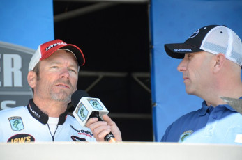 239DAAE6-DEFE-4863-8AE5-8A81F0108EAF