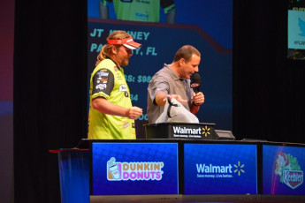 23BF3DB6-AD57-429C-B084-6D2E4347A436