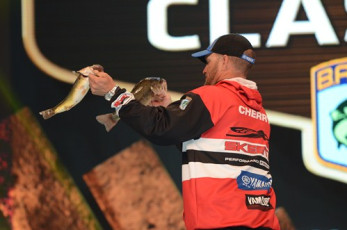 24114F2E-4DA3-479F-ABAA-4AE16D8BA82F