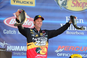 242EB978-979D-4F8C-A380-E851B774A4E0