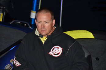 2535B9E8-75E2-4ED8-BF8A-6D6622126128