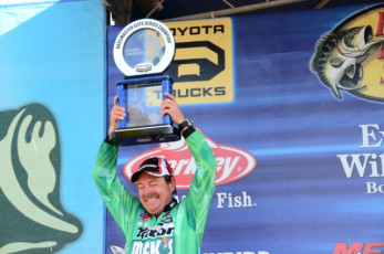 273ACDFE-9119-4CED-8177-7B1674879604