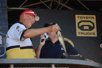 278CE9CD-A82B-4A71-B18B-8B0AE9F0BC1D