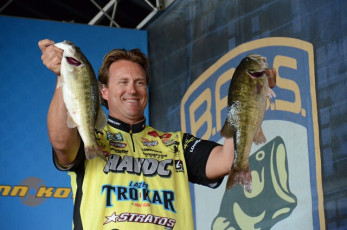 28DFF589-35F8-437F-B186-DDF06DFD24A7