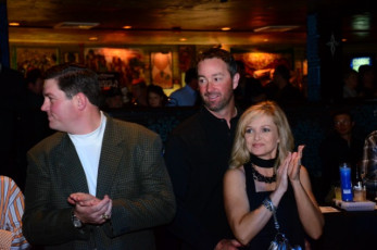 2953CF6F-8AF0-4B00-955B-5118937D6E16