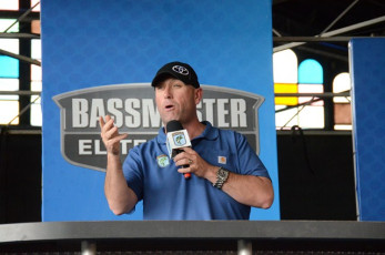 2989FEBC-D793-4B5A-9625-9FA88480FD83