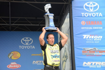 2ACA95FF-506C-4327-BD55-6D0DC082763A