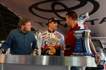 2ADC515D-2F37-44BE-9774-D8DA6844F0CF