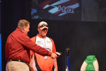 2B1B98A4-4AE4-437D-8427-97E011D99A17