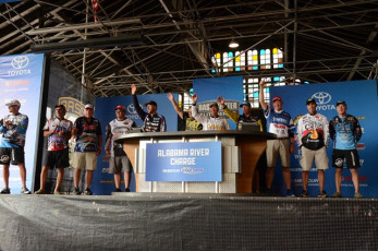 2B85C62B-8095-4A11-A7E1-061B10B917F1