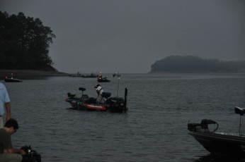 2B8954B8-DF8C-4535-852F-25ECA8446A39