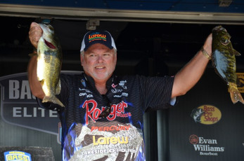 2CBF74EC-9C5B-4C5E-8F60-1A2E14BC6055