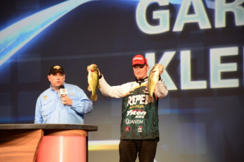 2CF01BD9-32AC-4901-A2F3-D2F20C1B572C