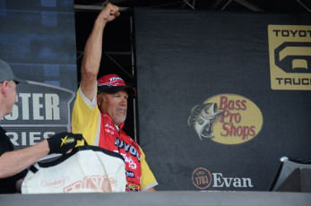 2CF54C0B-FB5C-4C3C-BAB0-DED4DEAAF147