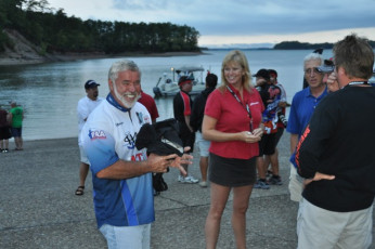 2DA0E86E-E595-4001-BFBE-FDF1CC1D105B