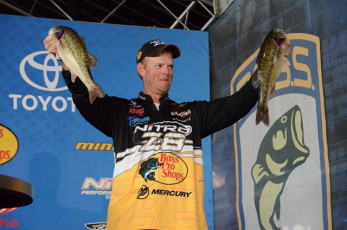 2E4E9747-97D8-4D3C-9E55-796A3C7C5CF6