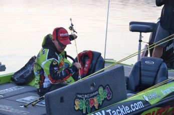 2EB82A0B-B1DC-495B-9AE1-7138636EE4A1