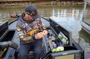 2F55DE9E-D21B-43CA-96B7-46EB6E560455