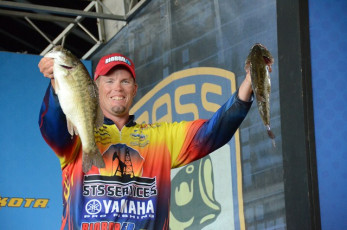 3009A857-A99D-4B4D-AFEF-11864D25E944